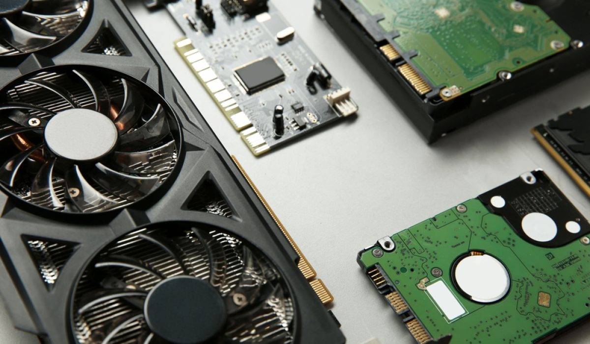 NVMe vs SAS/SATA Storage